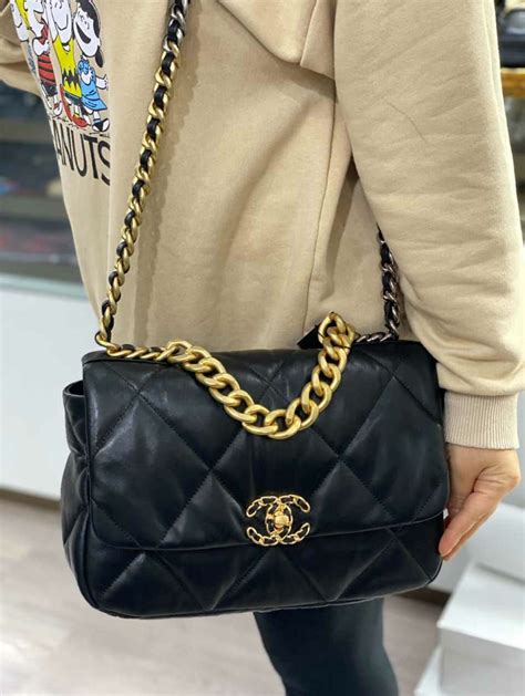 chanel baarn|chanel 19 bag.